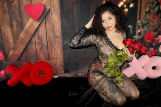Pretty Tatted latina photo 4