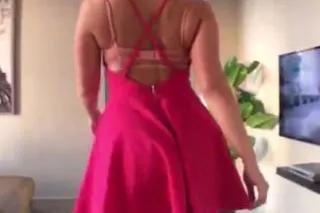 SEXY FORTY SOMETHING READY TO PLAY
