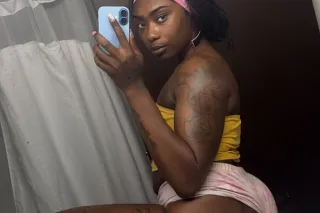 CLEAN&GROOMED 🫧 FAT 👅GUSHY KITTY 💦🤤DEEP THROAT GOAT 🥵BACKSHOT CONNOISSEUR🍫 CUM 🤗PLAY WITH A FINE👅 BLACK ASIANN BARBIE 💕OUT OF TOWN BADDIE 😍 CLASSY 📚🤓 But NASTY 💦👅 photo 3