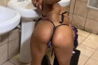BREEDING SESSIONS NEED A NEW BABYDADDY ASAP 🤤😍😩 photo 5