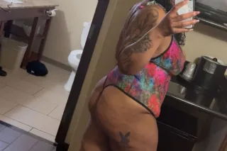 Hey 🍯Honey new here with 🔥👄come get this wet 💦warm honey 🔥🍯
