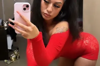 Sexy Mexican/Filipina Mami ready to please you🌶🪭💦 photo 4
