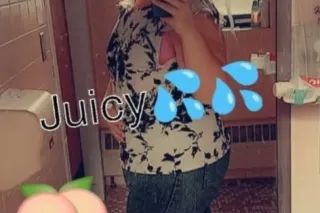 Your Favorite big booty white chocolate come take a bite 😉 photo 10