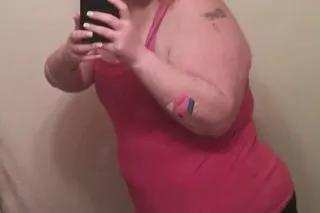 Your Favorite big booty white chocolate come take a bite 😉 photo 2