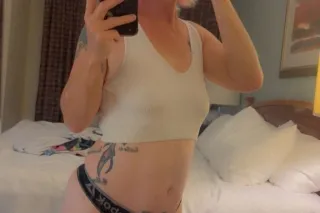 AVAILABLE Arlingtons most desired MILF Pretty, Petite and BLOND!! ready to meet! INCALL QV SPECIAL TODAY ONLY $80 photo 7