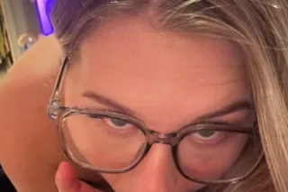 incalls with a barbie sexy throat goat pink pussy photo 5