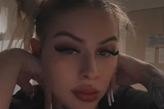 BLONDE BADDIE CUM NOW DADDY 😍 photo 5