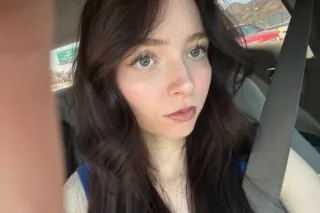 petite snow bunny cum play💦 will leave you satisfied💦 Push my tonsils back and let me cream on you😘 photo 2