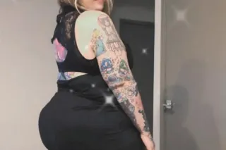 BBW Big Booty Thick PAWG MILF Gamer photo 6