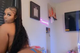 CUM 💦👅Experience my NO GAG REFLEX ,INCALL SPECIALS photo 2