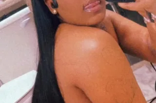Bombshell 🌟🌟🌟🌟🌟