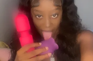 💫Funsize new girl in town… one look and you’re hooked 😈💋✨ small frame, big magic 💎👑🔥💖
