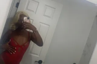 morning wood makes the day good 🍫🥴💦 ‼🙈✅!!incalls only!