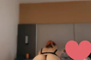 Pretty face 😍 Thick asf 🍑 👅🍭💦💦