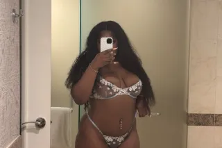 LAST DAY QV SPECIALS👅 HH Specials 💗 Come Visit Now! Visiting Chocolate Girl 😘🍫Incalls/Outcalls Now!
