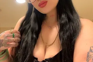 Beautiful italian baby ready to play 😋😋 photo 2