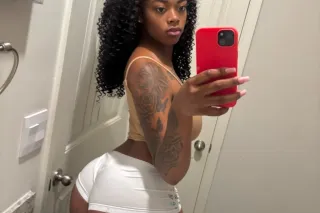 thick & juicy 💓💋