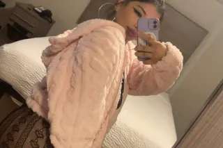 Latina Babe⭐⭐⭐⭐⭐
