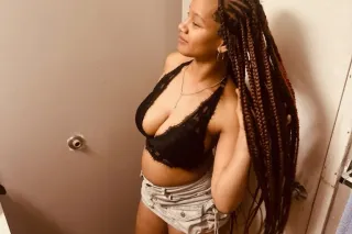 New Too The Hive Just Tryna Vibe photo 4