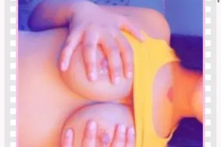 cum play with me 🩷 photo 2