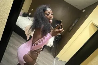 $100 QV—𝐓𝐇𝐄 𝐖𝐄𝐓𝐓𝐄𝐒𝐓 𝐅𝐑𝐄𝐀𝐊 𝐓𝐎 𝐌𝐄𝐄𝐓💦🤩