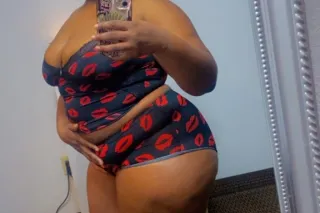 IM AVAILABLE FOR OUTCALLS ONLY photo 2