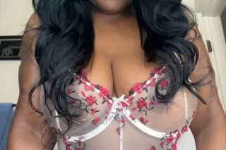 🍆👅💦YOUR FAVORITE CHOCOLATE GODDESS IS AVAILABLE NOW!!!!👅💦🍆 photo 2
