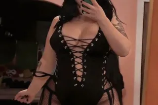 🔥🔥🔥MILF Alert 🔊🔊🔊📢📢📢MILF alert 🔥🔥🔥 Real Woman and Real Curvy💦💦💦 Available for Outcall and Factime Shows📲📲📲 photo 4