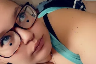 BBW PREGANT AND SINGLE here to play photo 8