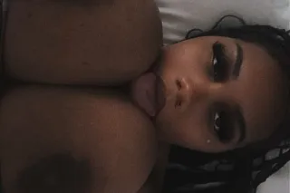 brown skin baddie photo 2
