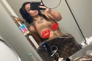- Alice In WonderLand 🖤 🍓🍰 I Will Only Anwser 📲 If Im Active 🤳 OR HAVE ANY OPEN / AVALIABLE POSITIONS UP FOR GRABS. So Stay Doubling Back ↩ & Double- Tripple Texting Too Get A Response& REMEMBER 💲💸TALKS...🤗 photo 3