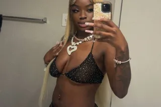 5'3 🍫Young and sexy😍The REAL 👅👿looking for clean and upscale gentleman💸lets have some fun💦All dates allowed🥂 Verification Required💕Friendly and honest service🚫bare 🚫daty🚫lowball🚫 kissing🚫police 🚫16s📲content and
