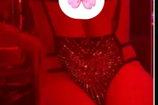 caliente y rica photo 2