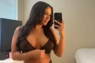Busty latina goddess