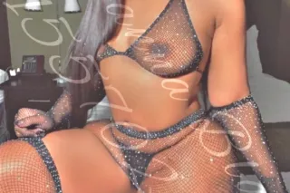 BIG BOOTY , SEXY TIGHT PUSSY , doggystyle queen 🍑💦now on ONLYFANS ~gorjuzz2you~🫣 photo 3
