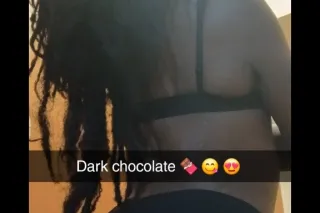 dark chocolate 🍫 😋 😍