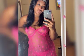 hey daddy 🥰 im back home 😮‍💨 im still wet🥰 photo 2