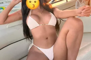 I'm a sexy and horny young woman 🌺 I'm available, send me a message.