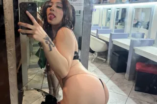 YOUR NEW FAV SNOWBUNNY❄👅🤍 photo 8