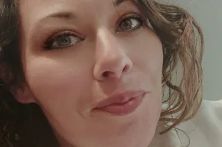 That sexy, sassy, mf THICK, white snow Bunny is back!!! Hurry😘 hurry 😘hurry I need so much Dick!!!😈😻