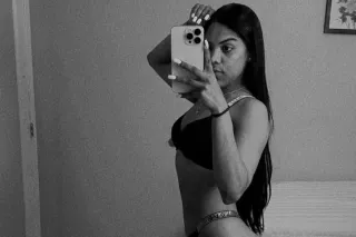 Beautiful Latina girl available to fulfill your wildest fantasies. photo 6