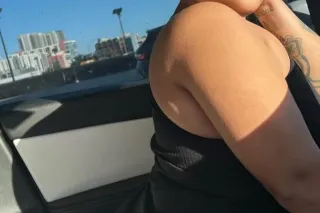 Freaky with a Fat Ass 🍑Pretty Feet 👣 Pink Shaved Pussy 🌷Thick thighs photo 10
