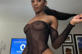Delightful Deja photo 2