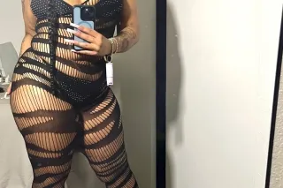 Thick Big booty🍯🥂 & Wet pussy 💦 Mixed Latina AVAILABLE NOW!! photo 4