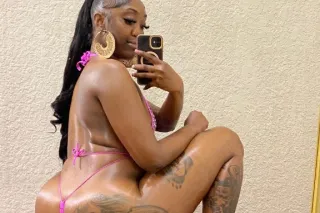 𝓔𝓽𝓱𝓲𝓸𝓹𝓲𝓪𝓷 𝓢𝓺𝓾𝓲𝓻𝓽𝓮𝓻 💦 Last Day In Town photo 2