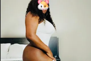 SEXY LATINA CON CULO GRANDE Y TETAS GRANDES T E ESPERO photo 2