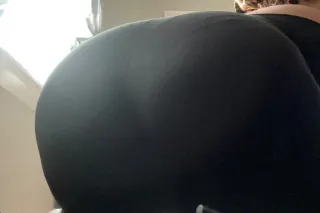 Suck On My Clit Until I Squirt🥴💦 photo 4