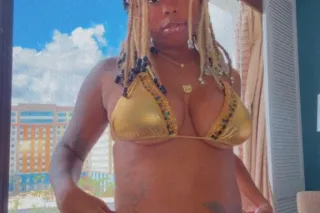 SHORT PETITE SPINNER LET ME CLIMB ON TOP photo 5