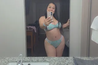 colombiangirl photo 2