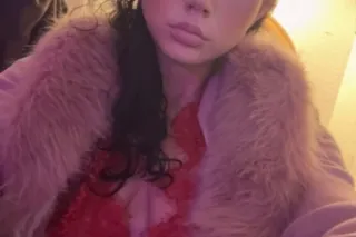 🍭💗😻European SEX Kitten😻 💗🍭 Sweet & Sexy🍭💗💦 Cum get a taste of this waterfall 💦💗 Tastes like CANDY🍭 photo 9